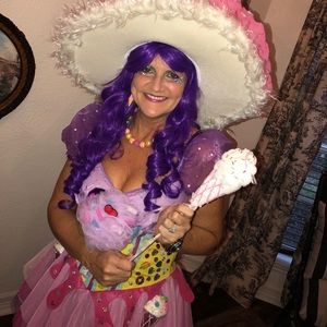 Meet your Posher, Aliena